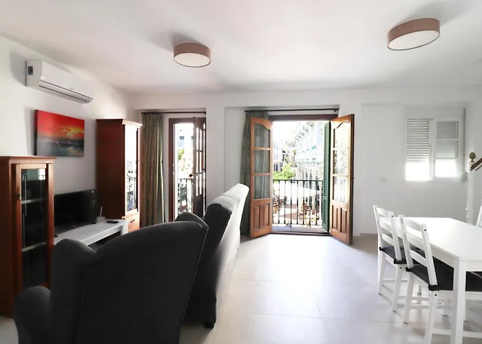 Casa Miramar Spainsunrentals נרחה